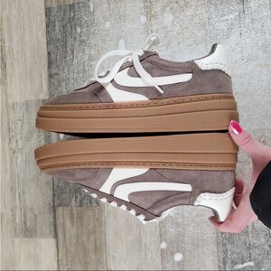 Steve Madden Dodge Sneakers